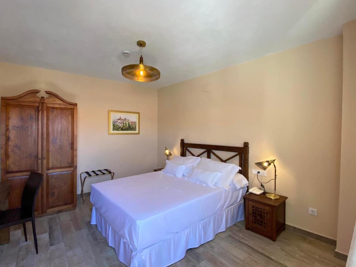 Hotel Palacio Conde del Álamo Aroche Esterno foto